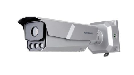 Hikvision iDS-TCM403-BI(G)/POE/2812 4 MP WDR rendszámolvasó motoros zoom EXIR Smart IP csőkamera, radar (50m, 120km/h)